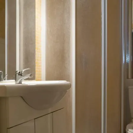 Hostnfly - Beautiful Studio In The St Georges District Apartment